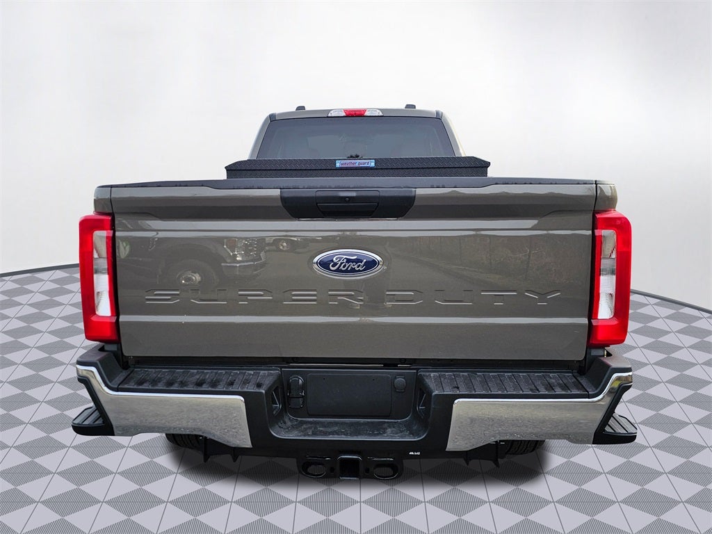 2026 Ford F-350 SD XLT