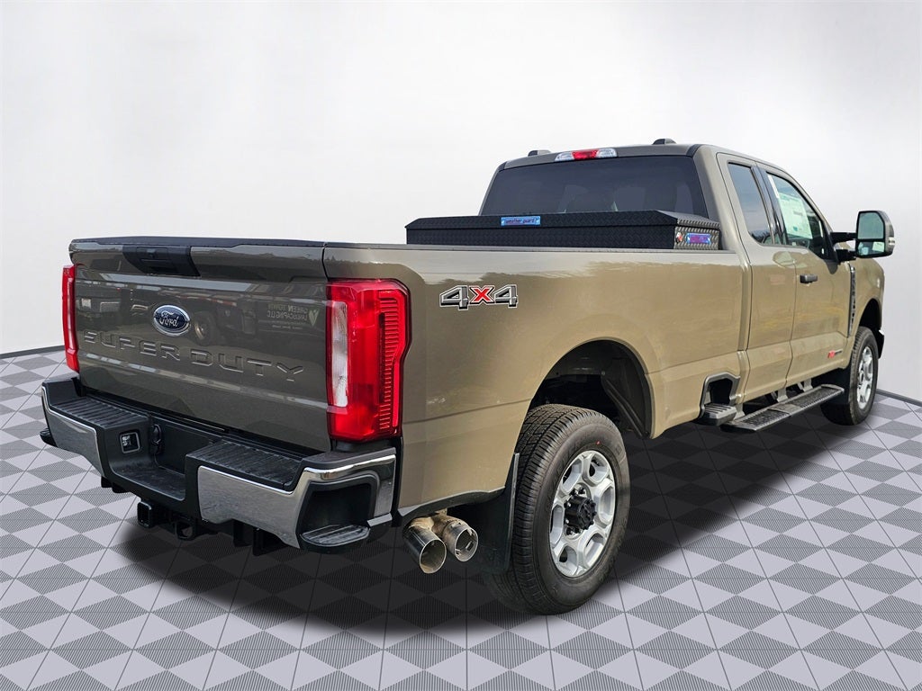 2026 Ford F-350 SD XLT