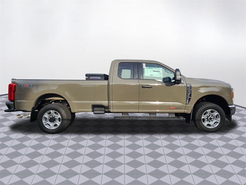 2026 Ford F-350 SD XLT