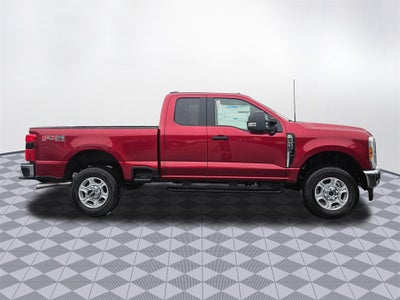 2026 Ford F-350 SD F-350® XLT