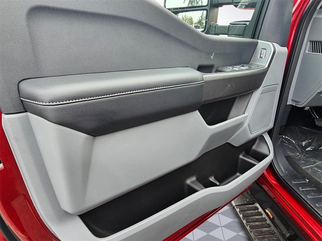 2026 Ford F-350 SD XLT