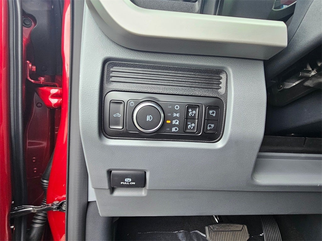 2026 Ford F-350 SD XLT