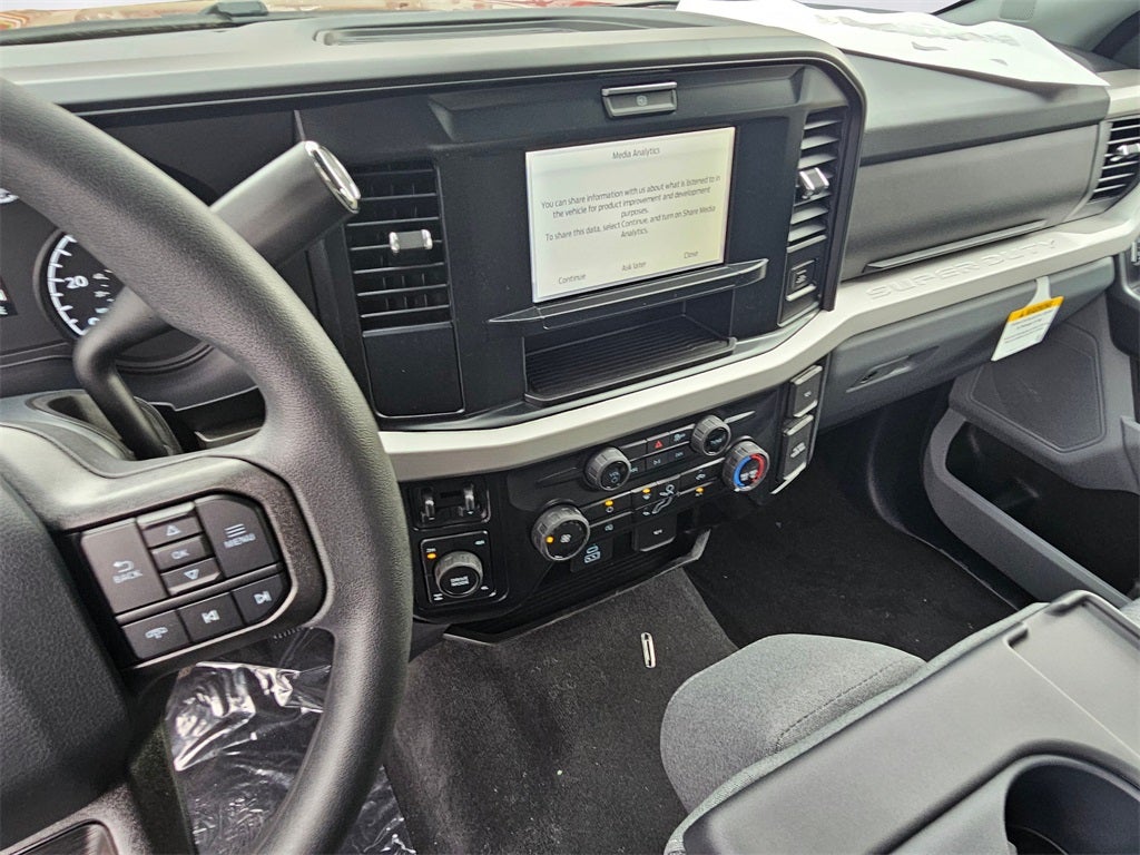 2026 Ford F-350 SD XLT