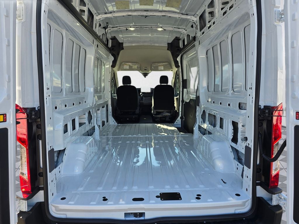 2027 Ford Transit-250 Base