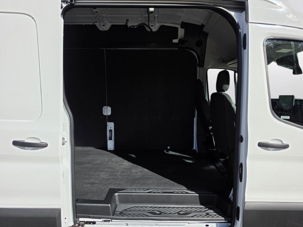 2027 Ford Transit-250 Base