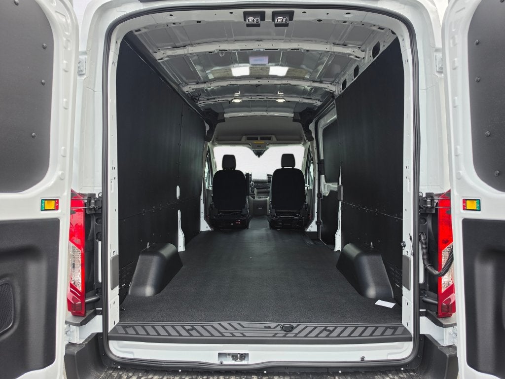 2027 Ford Transit-250 Base