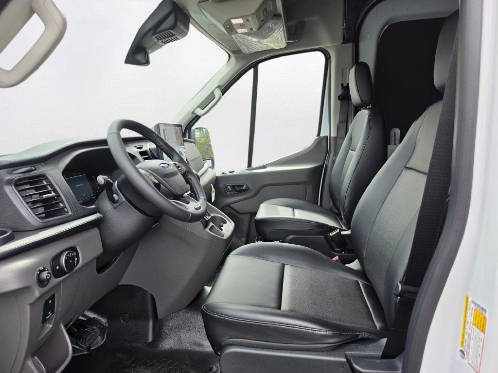 2027 Ford Transit-250 Base