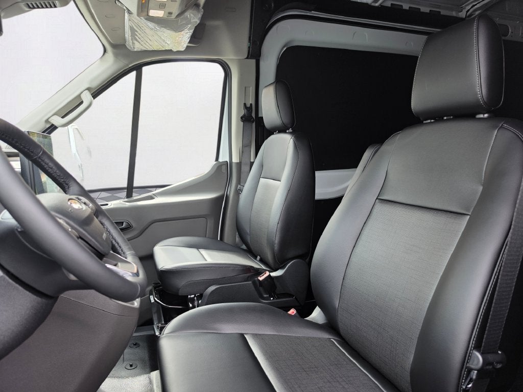 2027 Ford Transit-250 Base