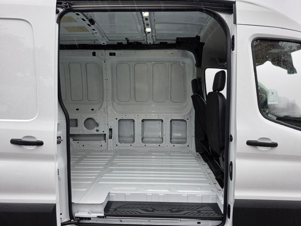 2027 Ford Transit-250 Base