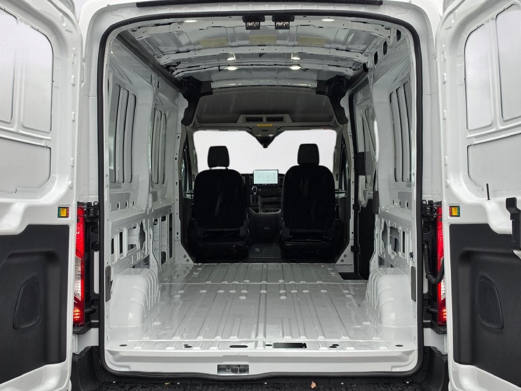 2027 Ford Transit-250 Base
