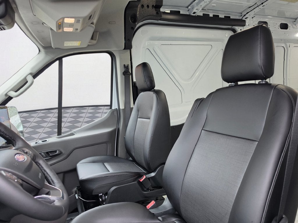 2027 Ford Transit-250 Base