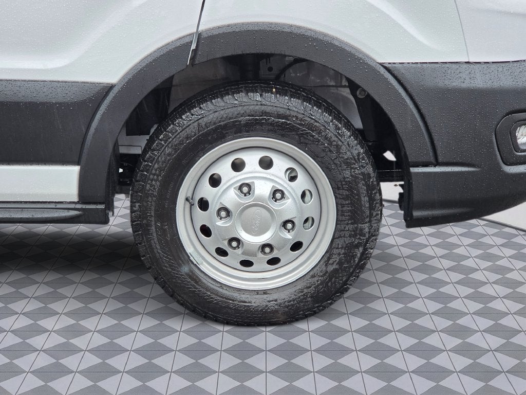 2027 Ford Transit-250 Base