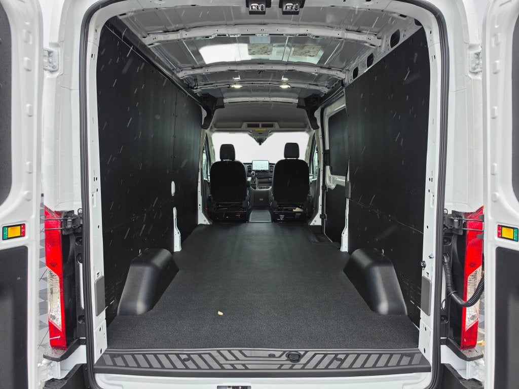2027 Ford Transit-250 Base