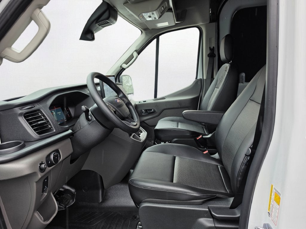 2027 Ford Transit-250 Base