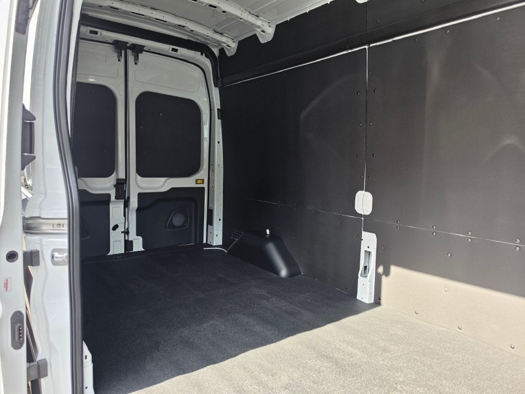 2027 Ford Transit-250 Base