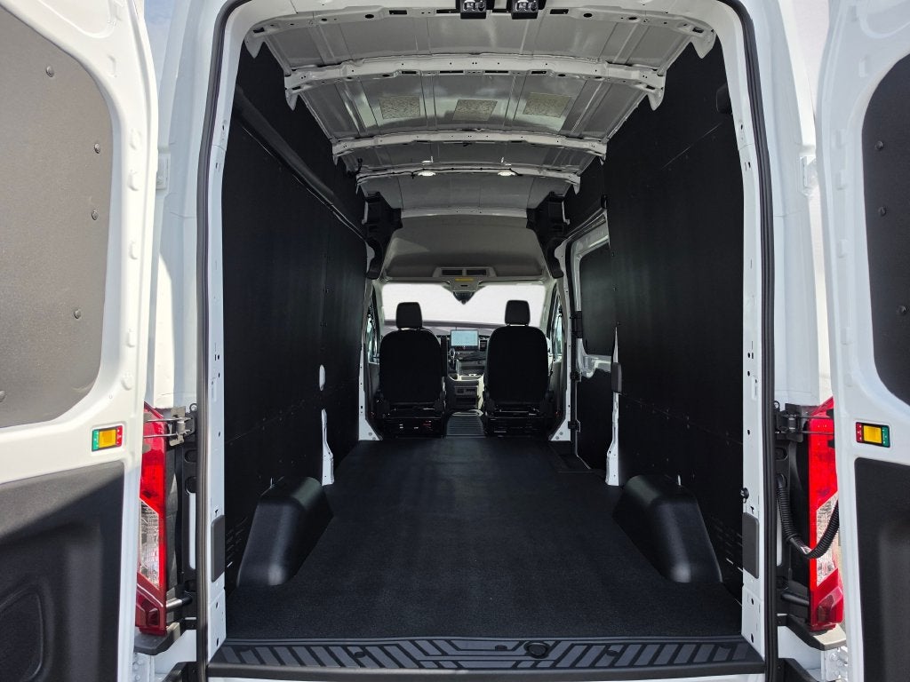 2027 Ford Transit-250 Base