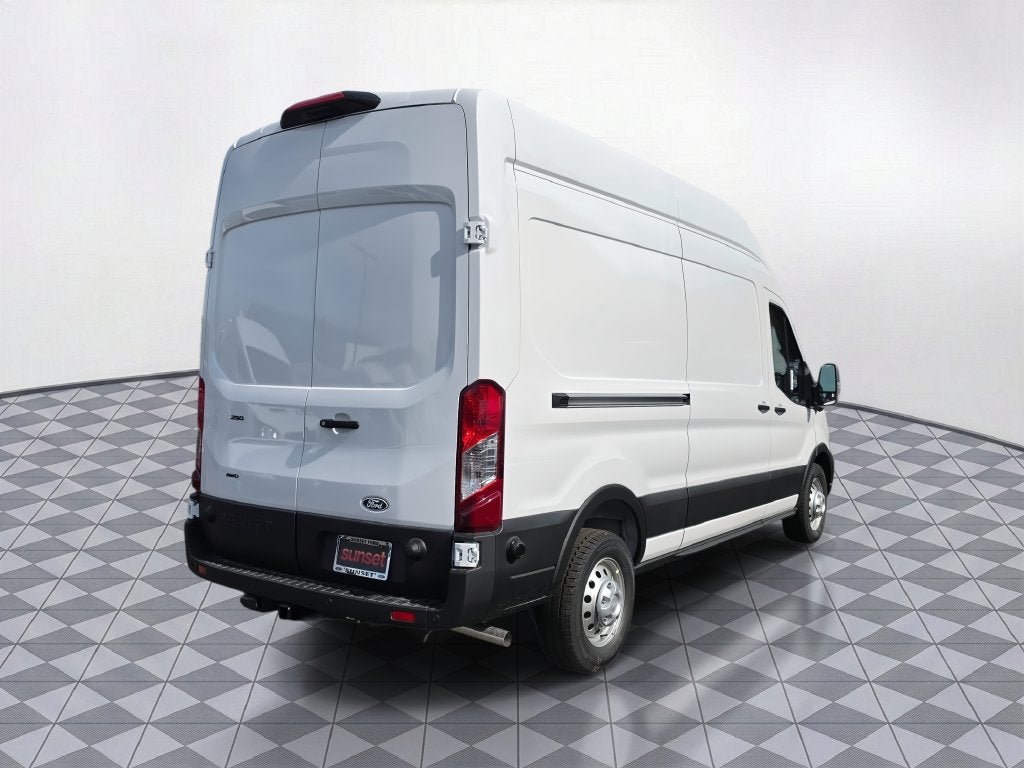 2027 Ford Transit-250 Base