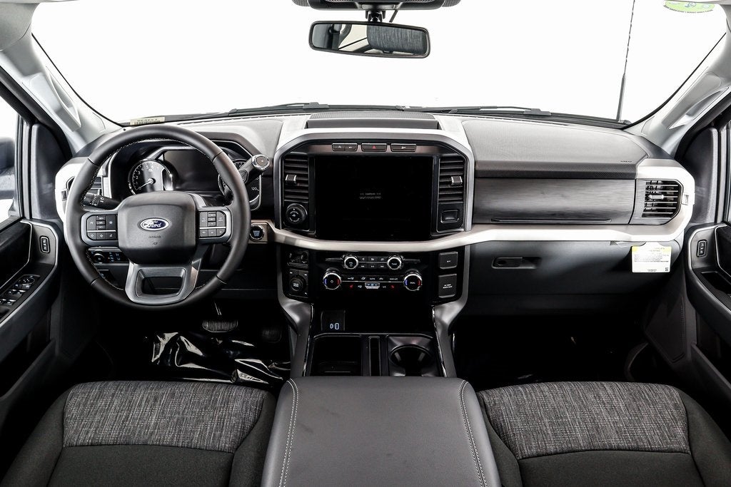 2023 Ford F-150 XLT Short Bed (302A)