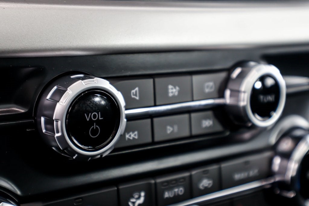 2023 Ford F-150 XLT Short Bed (302A)