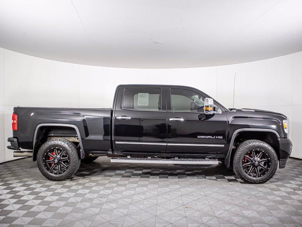 2017 GMC Sierra 2500HD Denali