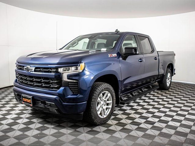 2022 Chevrolet Silverado 1500 RST 4X4 Crew Cab Short Box's photo