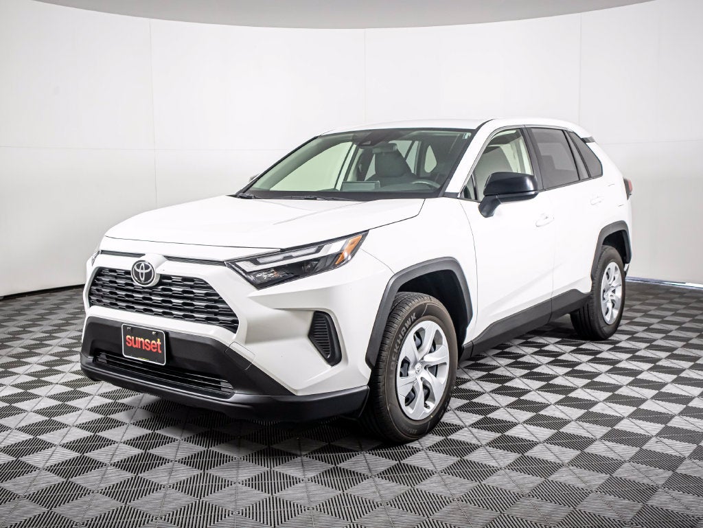 2023 Toyota RAV4 LE
