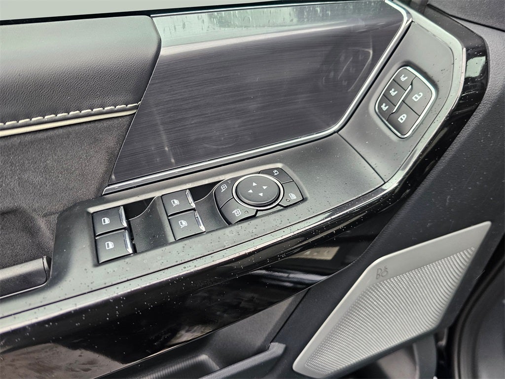 2025 Ford F-150 Lightning Platinum®