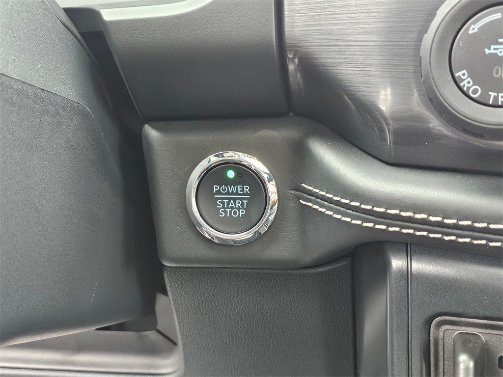 2025 Ford F-150 Lightning Platinum®