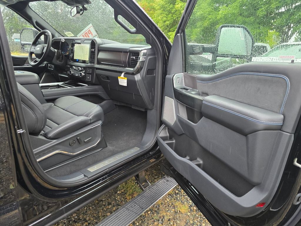 2026 Ford Super Duty F-350® Platinum®