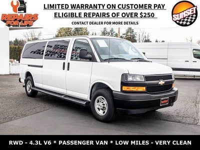 2023 Chevrolet Express Passenger 3500 1LS