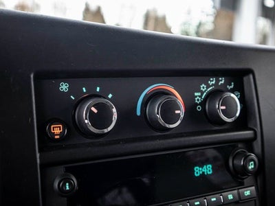 2023 Chevrolet Express Passenger 3500 1LS