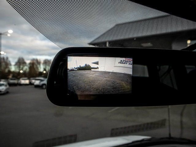 2023 Chevrolet Express Passenger 3500 1LS