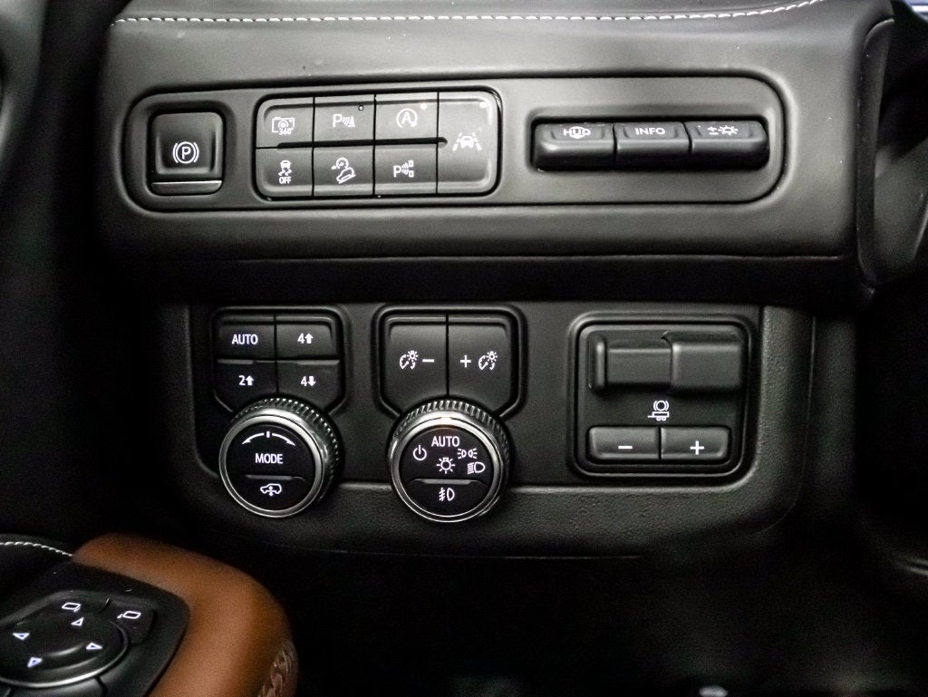 2023 GMC Yukon XL Denali Ultimate