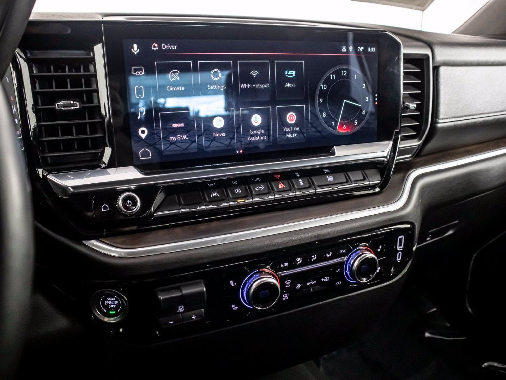 2025 GMC Sierra 1500 SLT