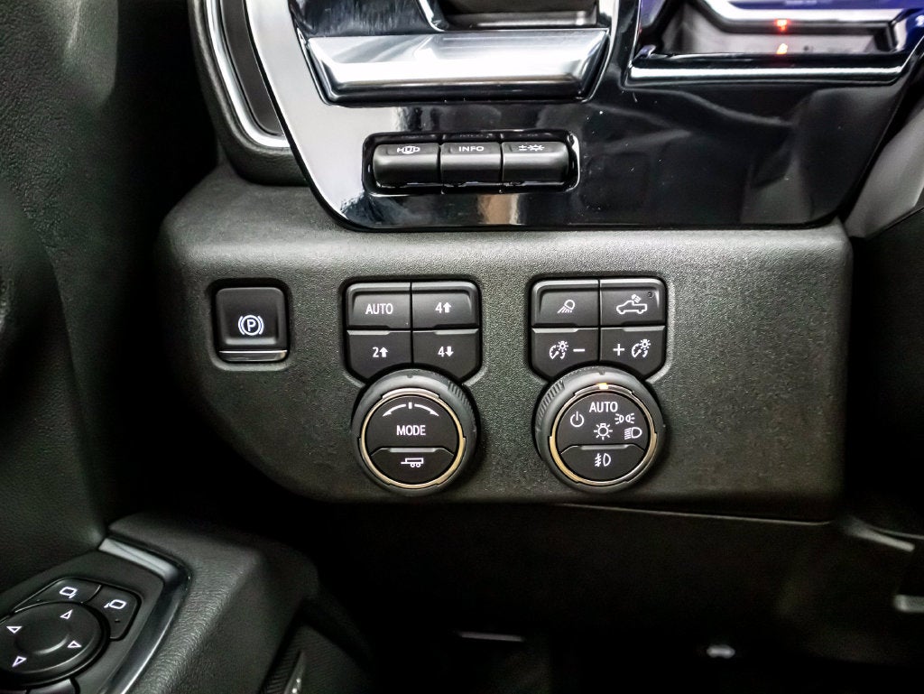 2025 Chevrolet Silverado 3500 HD LTZ