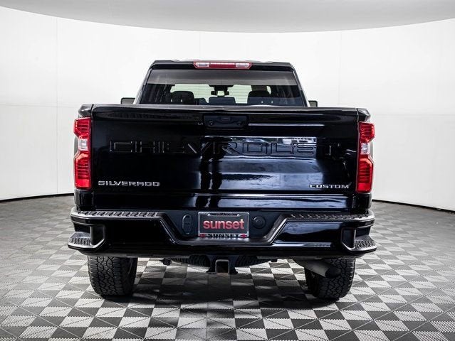 2024 Chevrolet Silverado 2500 HD Custom