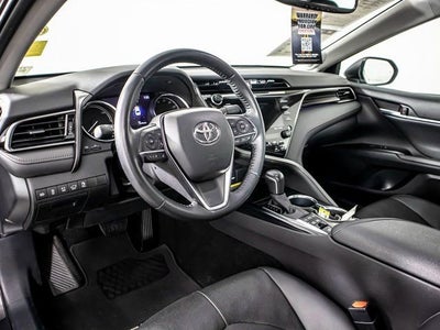 2020 Toyota Camry Hybrid XLE