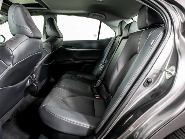 2020 Toyota Camry Hybrid XLE