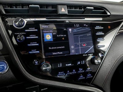 2020 Toyota Camry Hybrid XLE