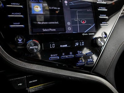 2020 Toyota Camry Hybrid XLE