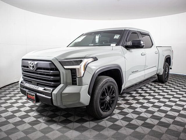 2024 Toyota Tundra 4WD SR5