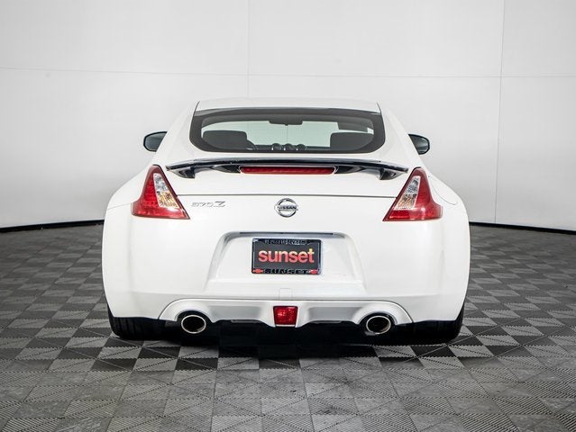2017 Nissan 370Z 2DR CPE MT