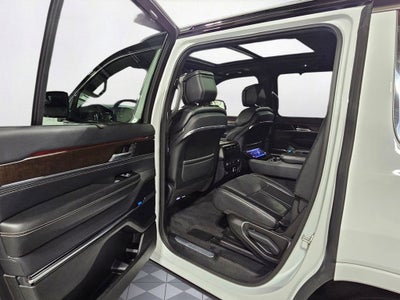 2023 Jeep Grand Wagoneer Base