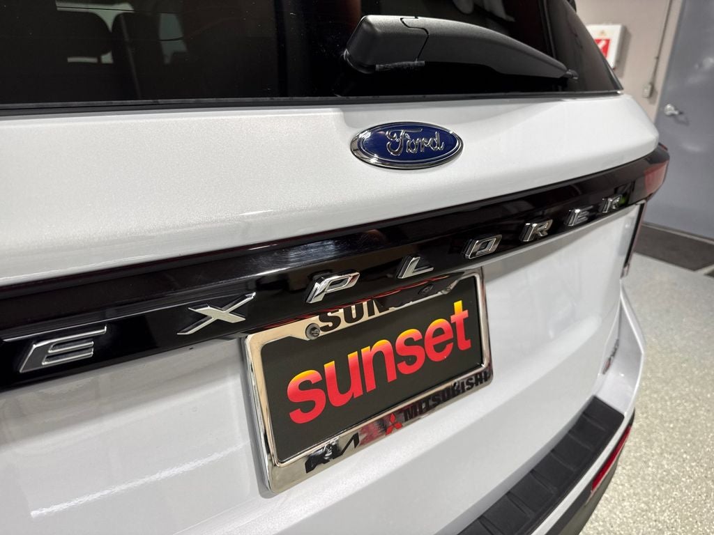 2025 Ford Explorer Active