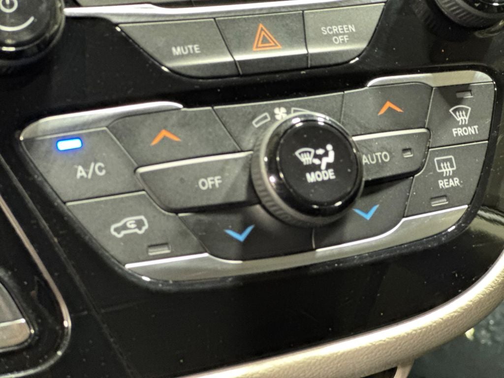 2018 Chrysler Pacifica Touring L