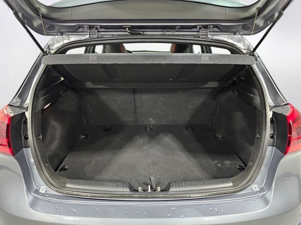 2018 Kia Forte5 SX