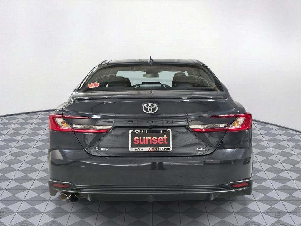 2025 Toyota Camry SE