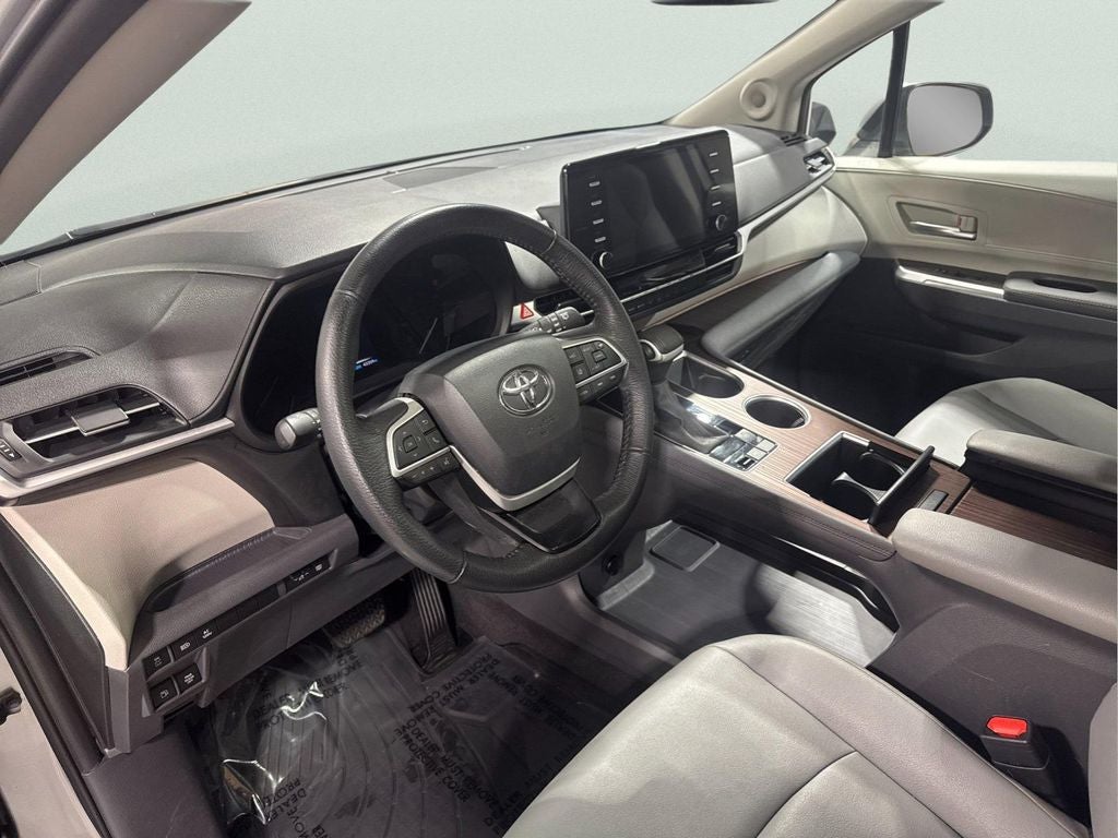 2024 Toyota Sienna XLE 7 Passenger