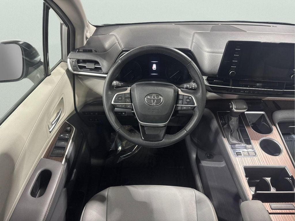 2024 Toyota Sienna XLE 7 Passenger