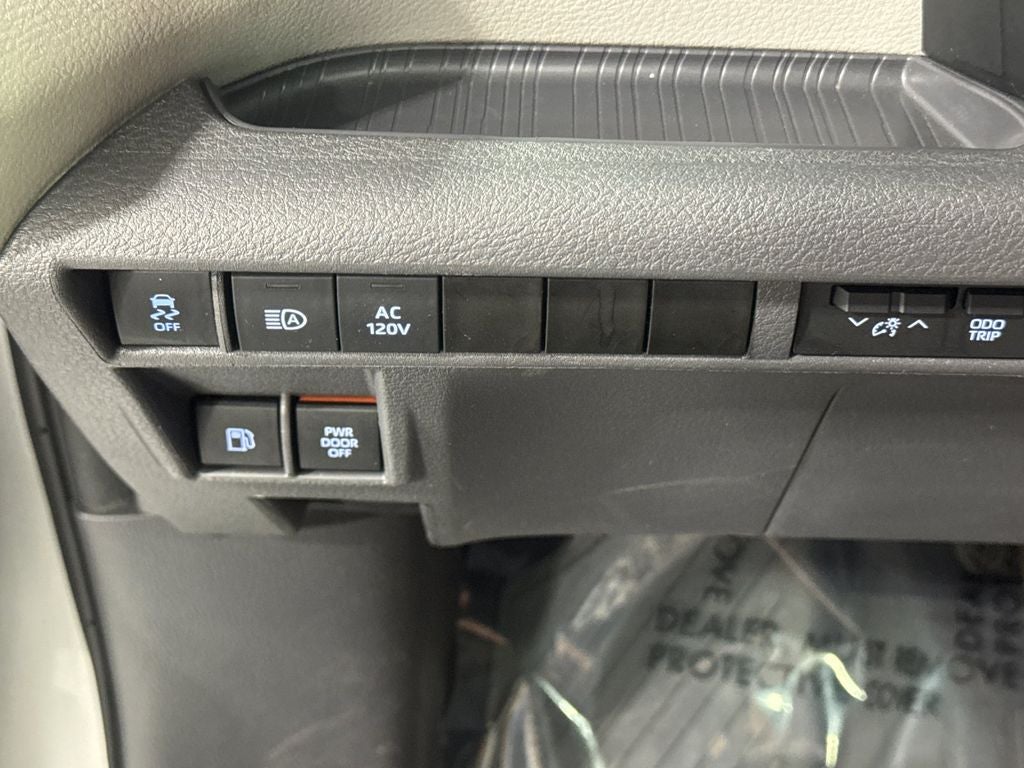 2024 Toyota Sienna XLE 7 Passenger